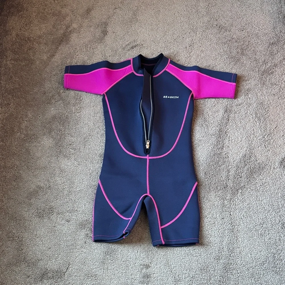 Seaskin Kids 2mm Wetsuit Navy Fuchsia Short Sleeve Surf Swim Suit SIZE 8